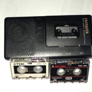 Aiwa Micro Black Cassette Recorder TP-M200 Voice Sensor Activated
